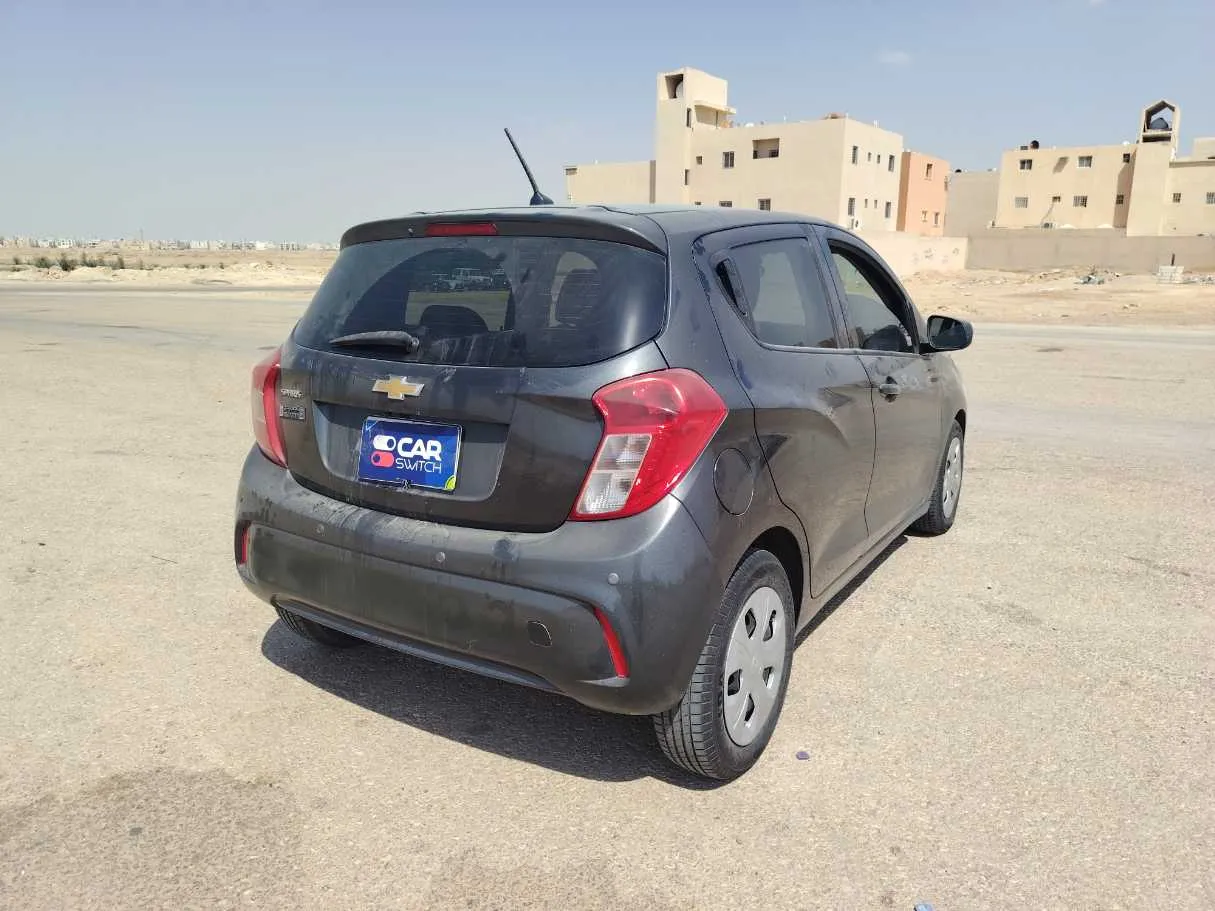 Car image 5