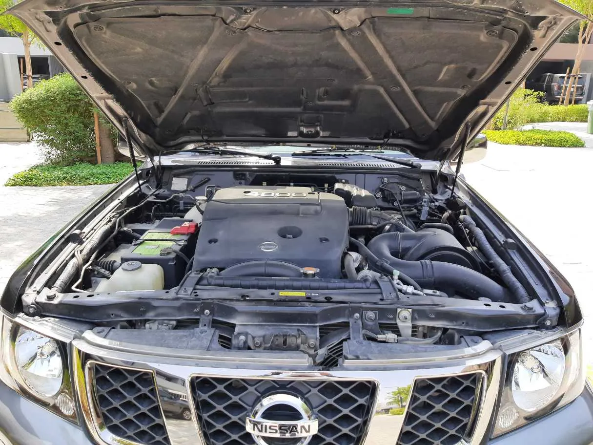 Car image 19