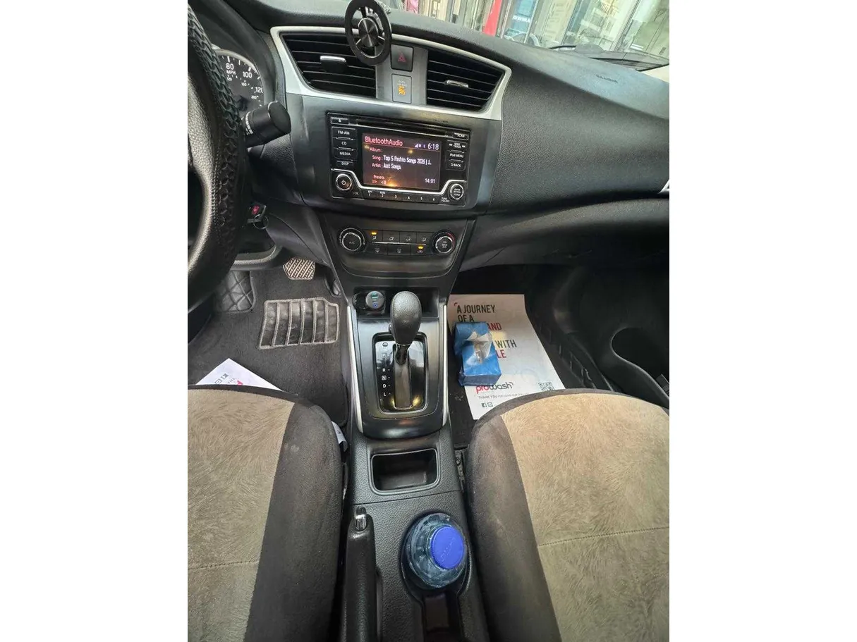 Car image 7