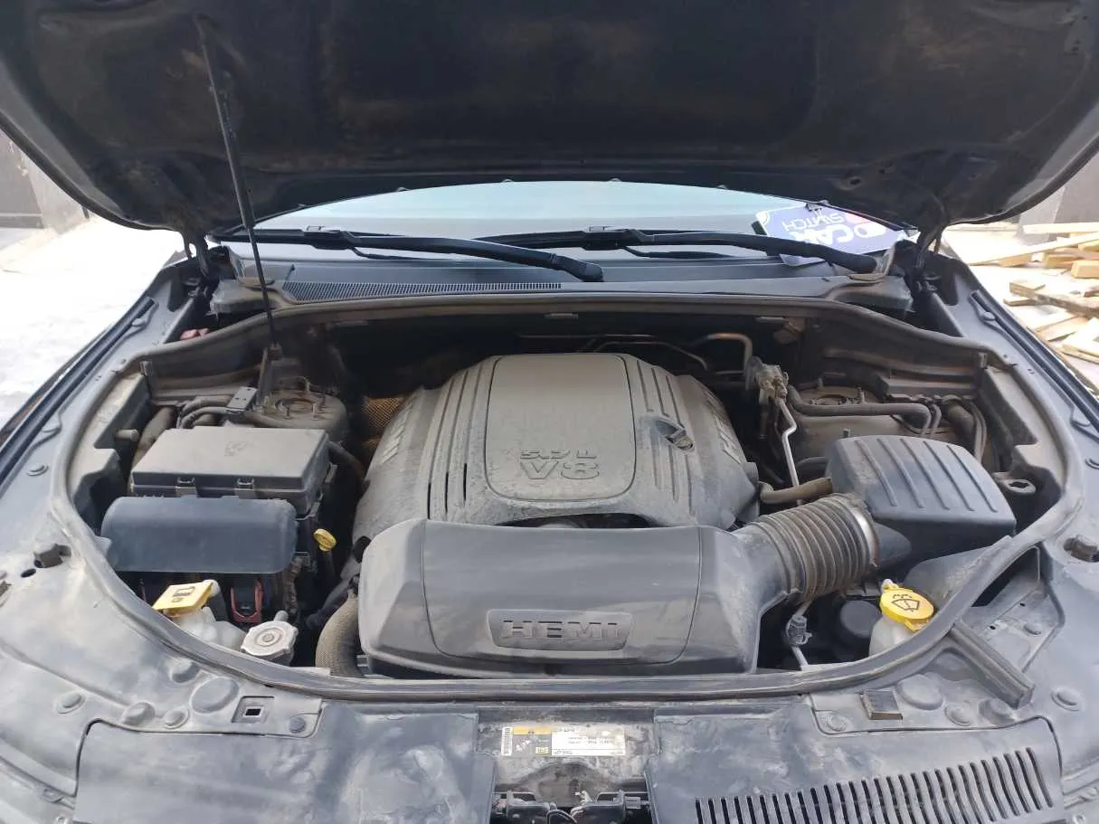 Car image 26