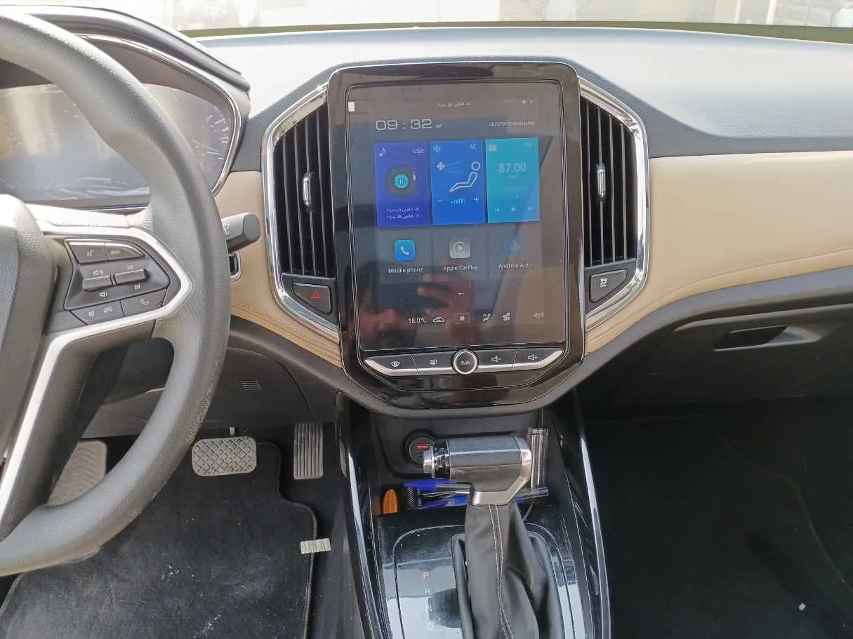 Car image 16