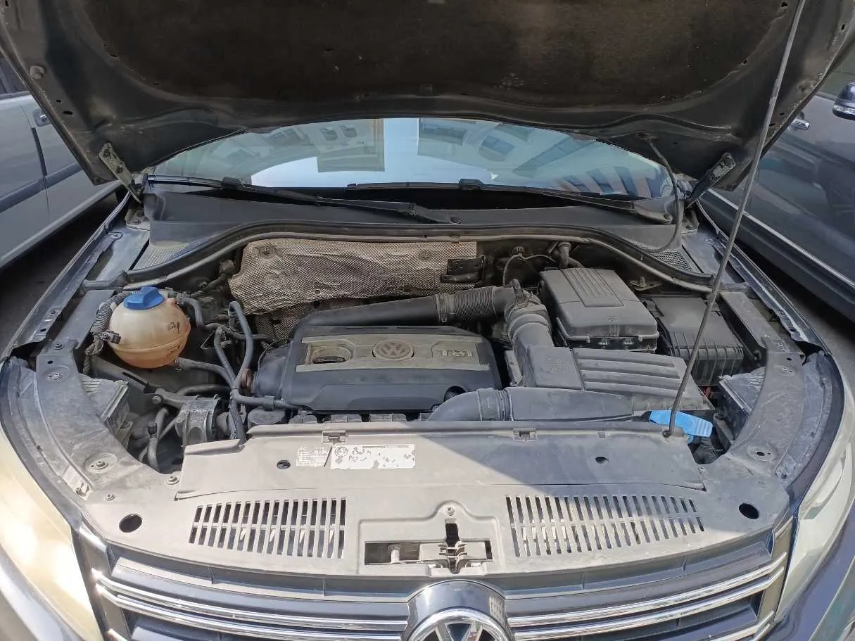 Car image 22