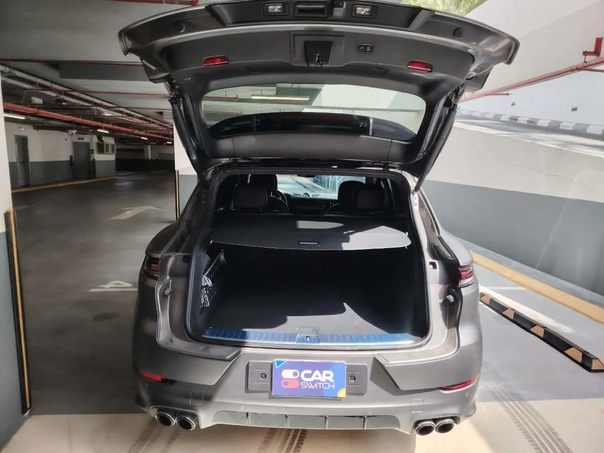 Car image 31