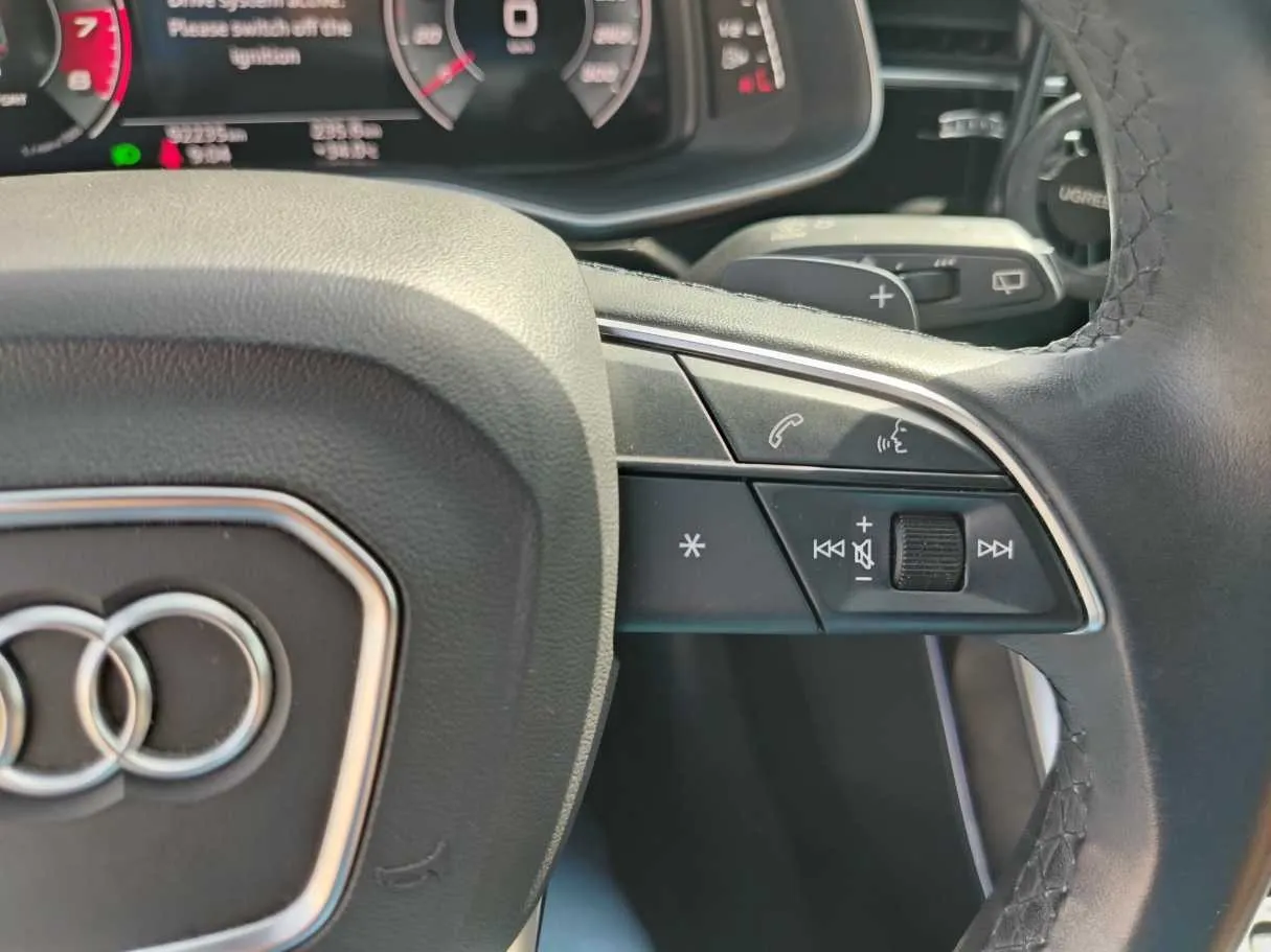 Car image 46