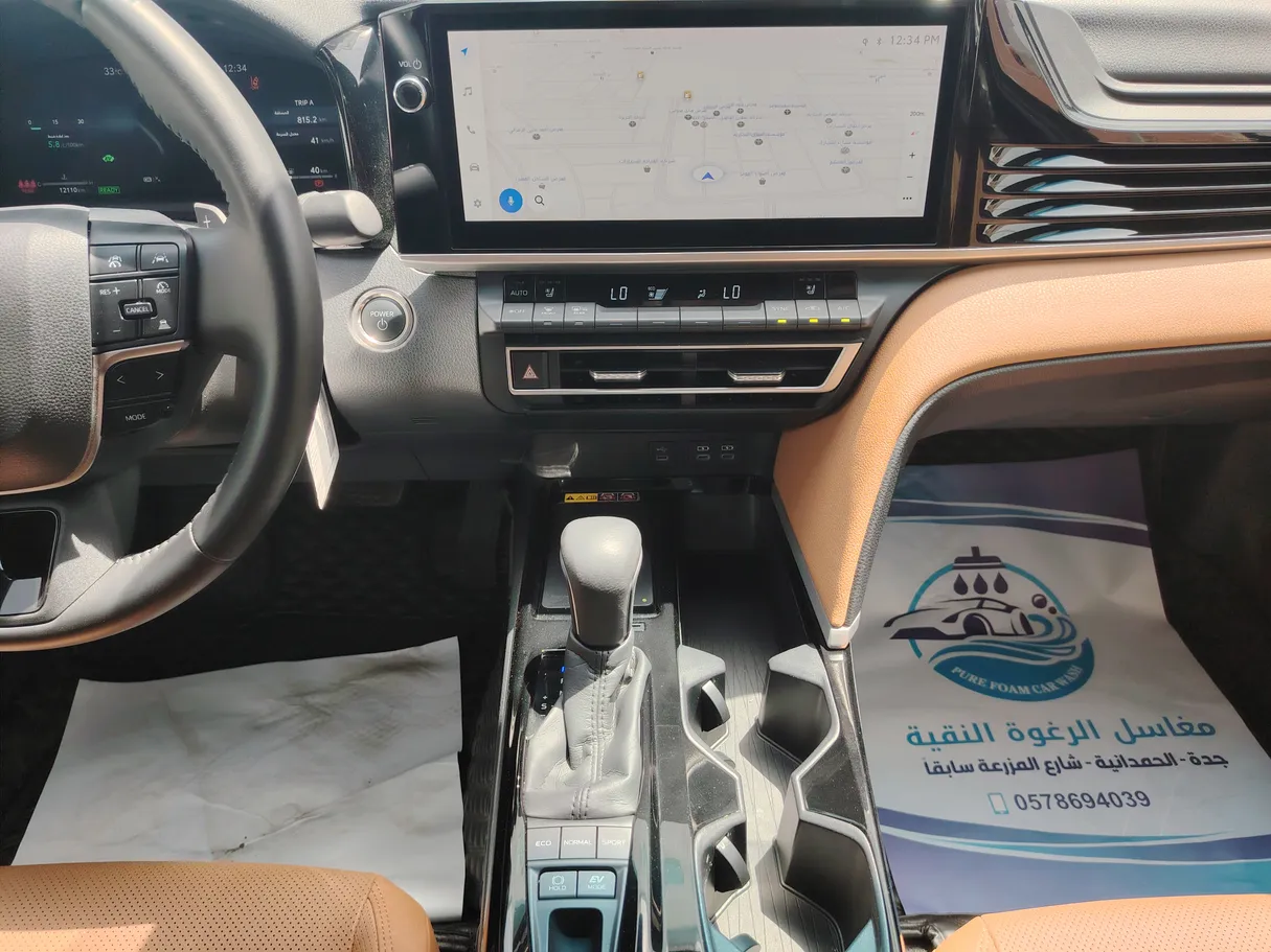Car image 28