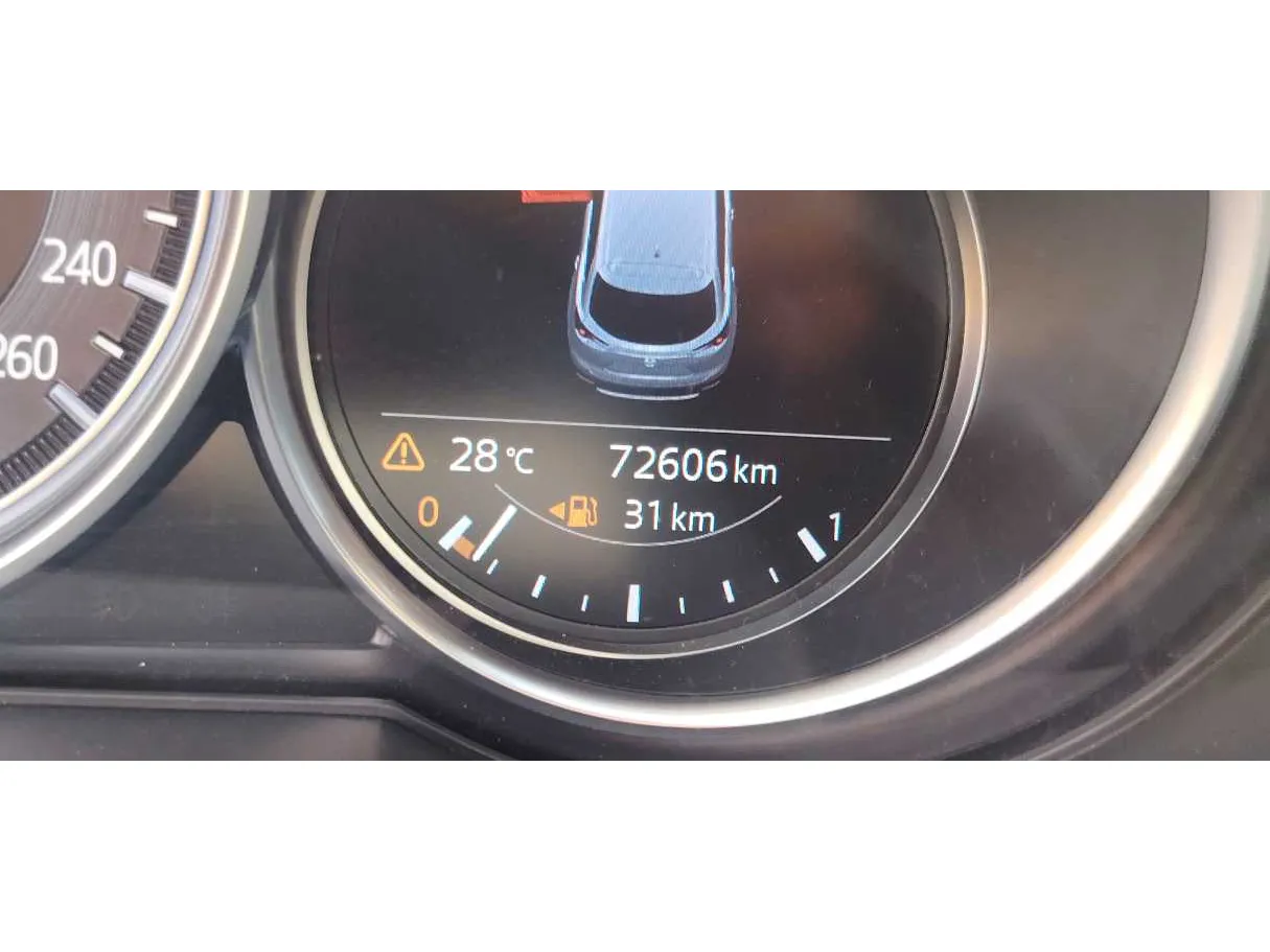 Car image 23