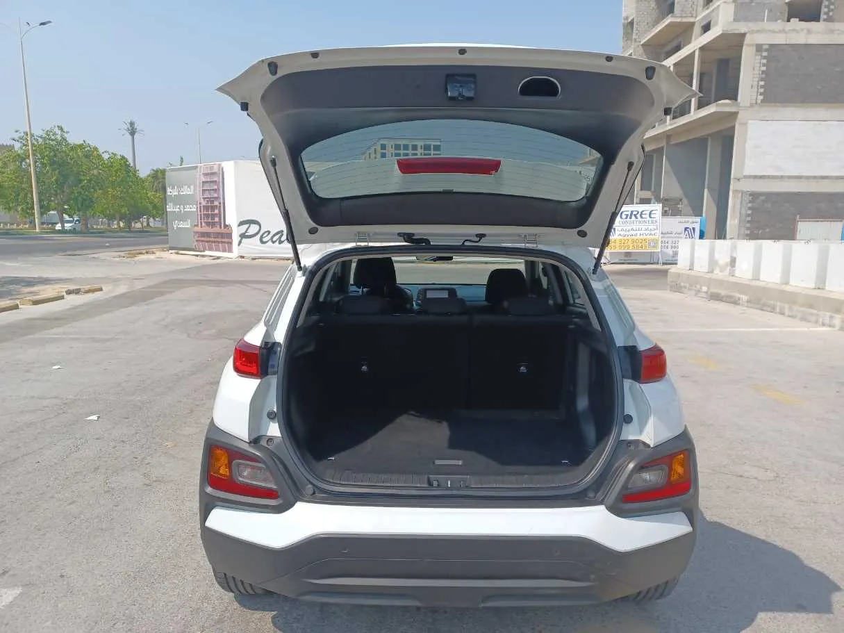 Car image 21