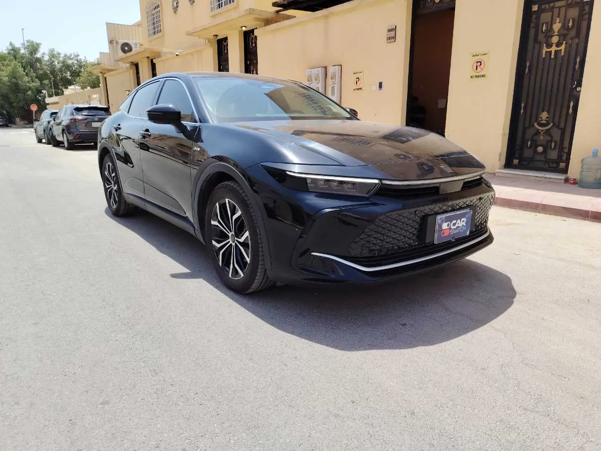 Car image 3