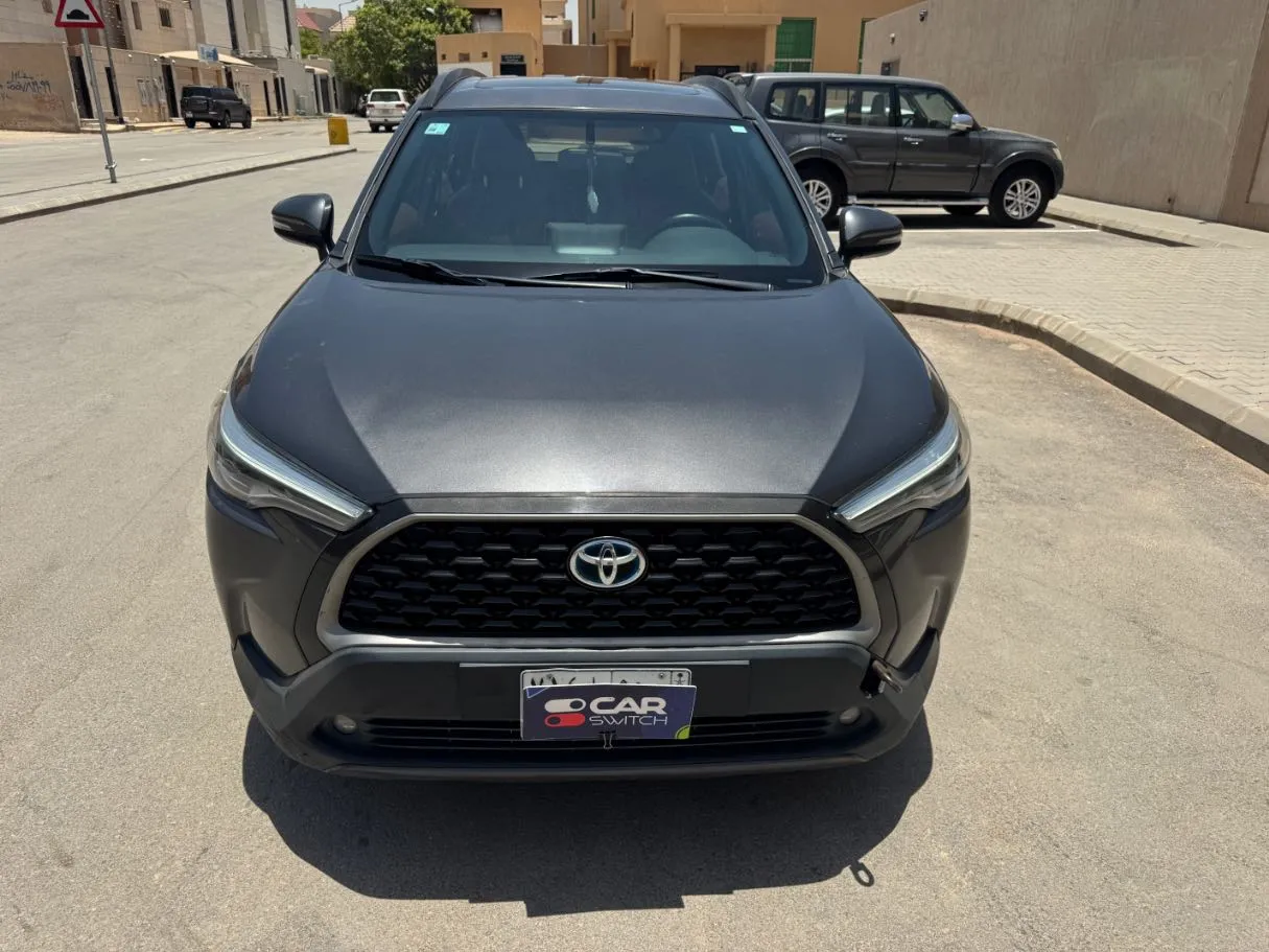 Car image 2