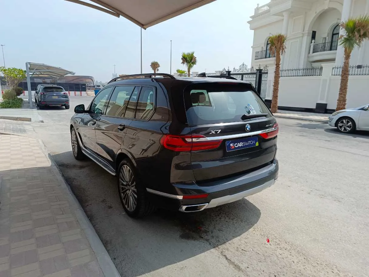 Car image 7