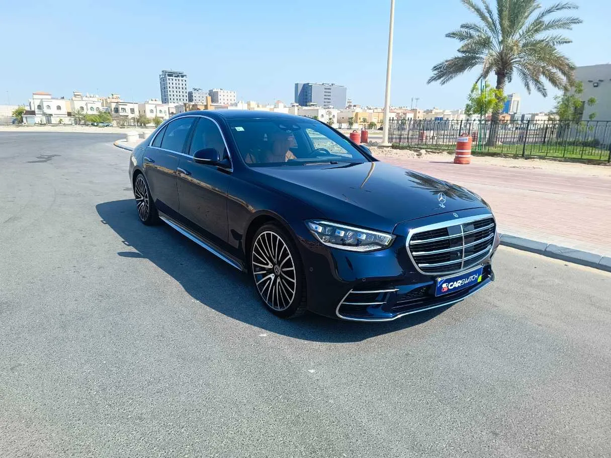 Car image 3