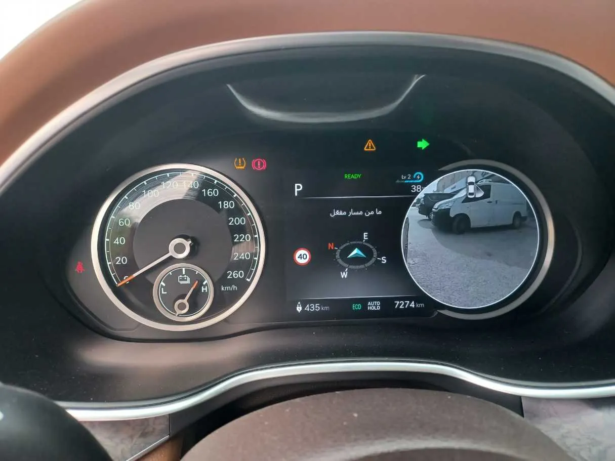 Car image 18