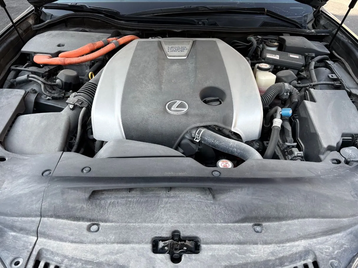 Car image 32