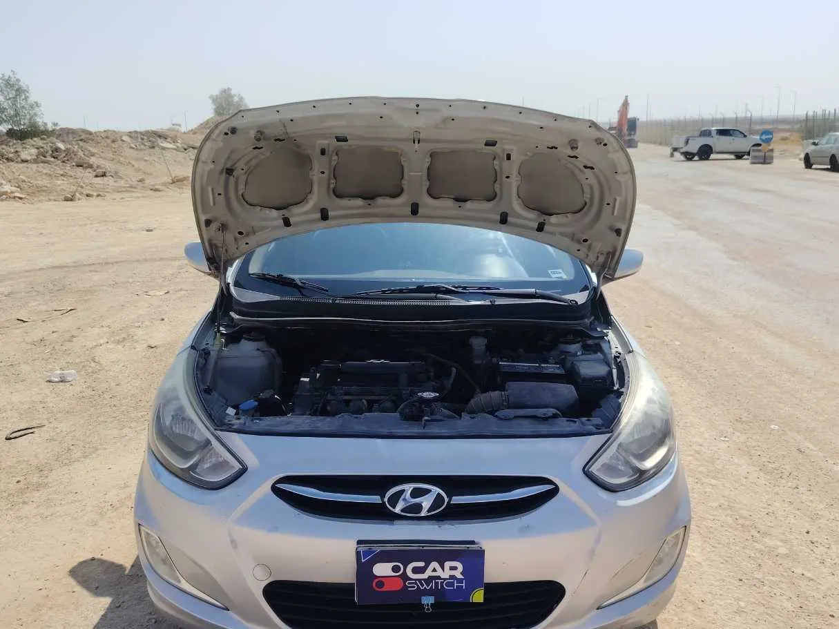 Car image 27