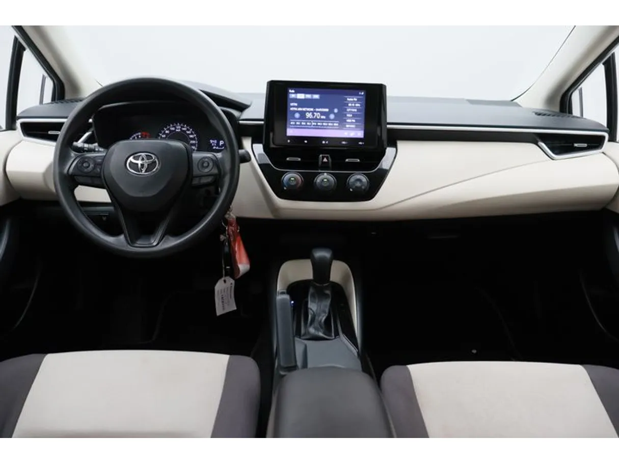 Car image 14