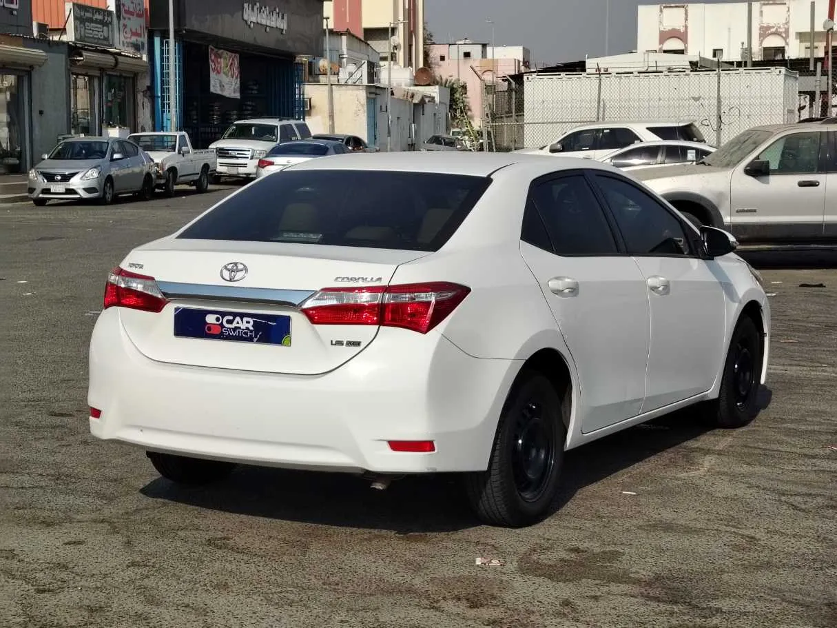 Car image 5