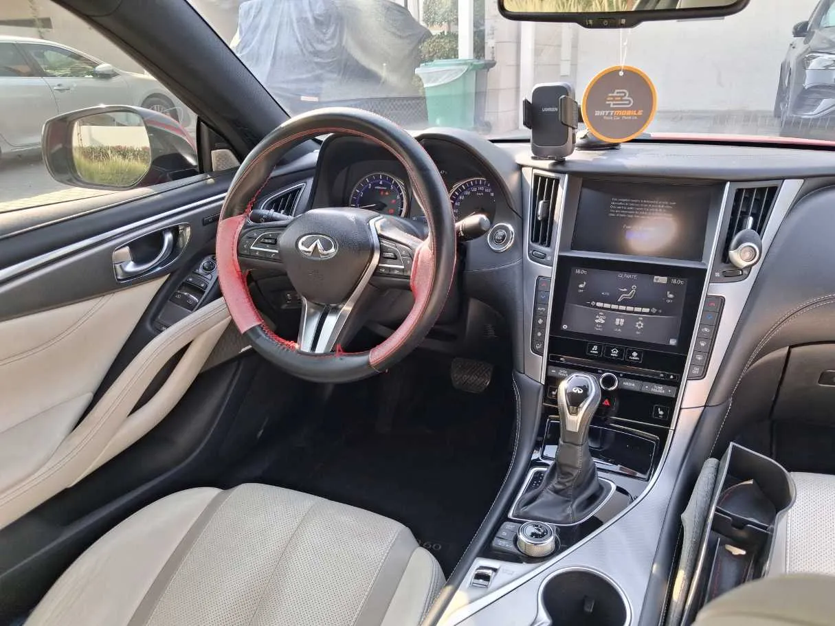 Car image 17