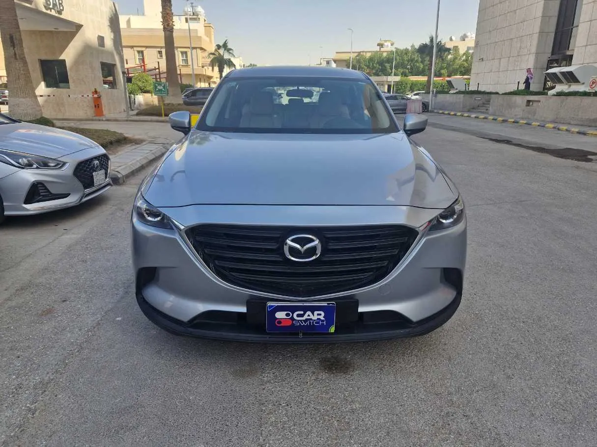 Car image 2
