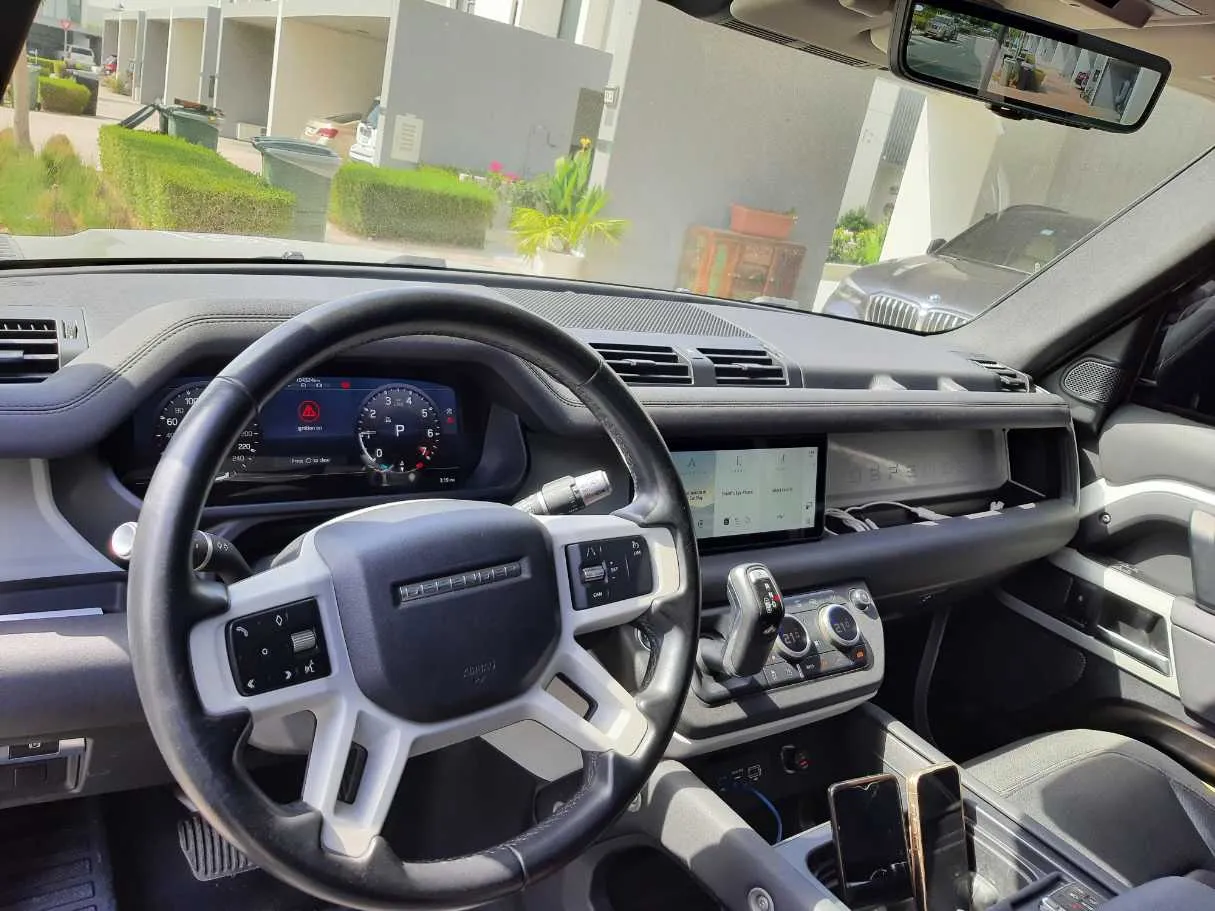 Car image 11