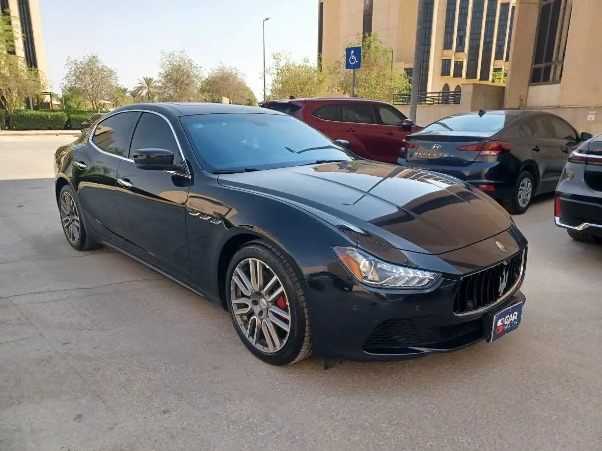 Car image 4
