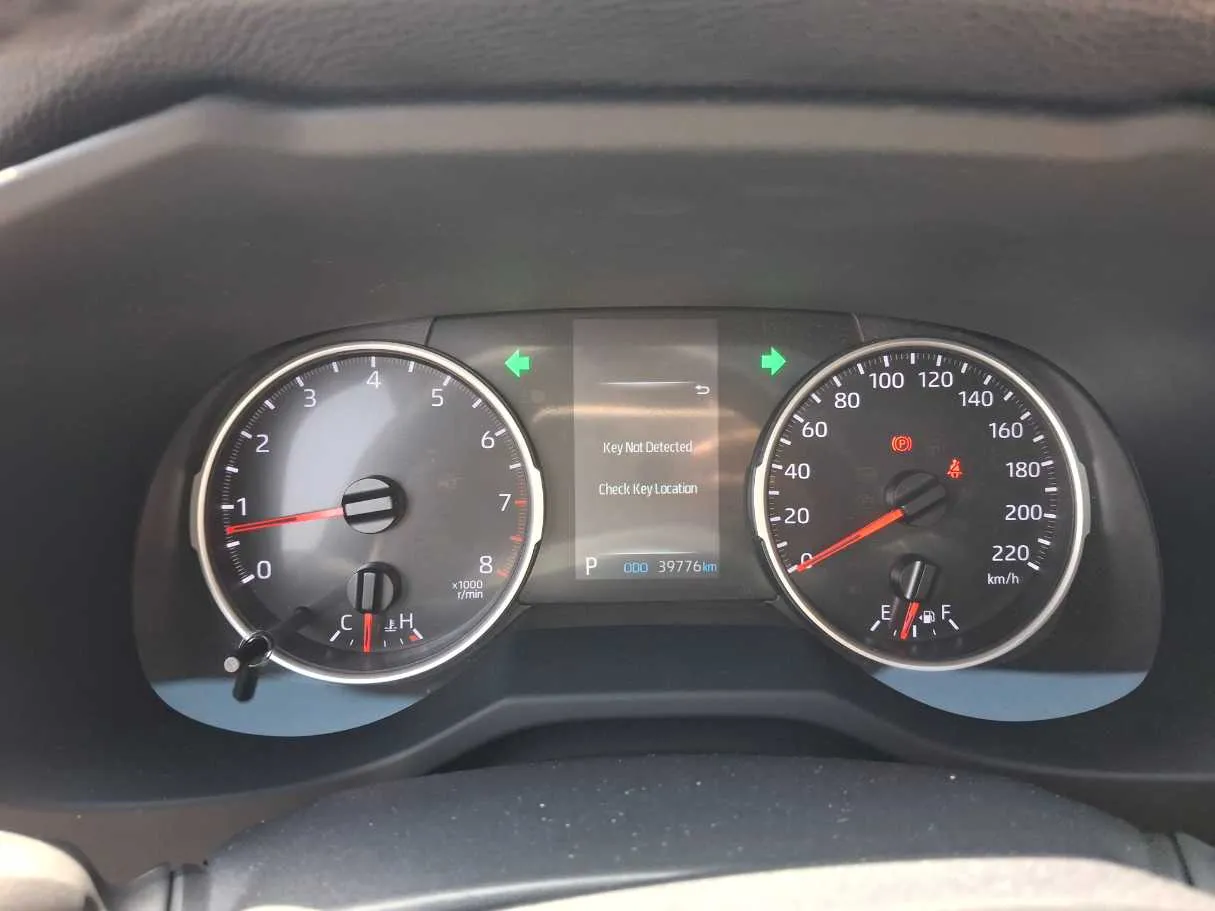 Car image 18