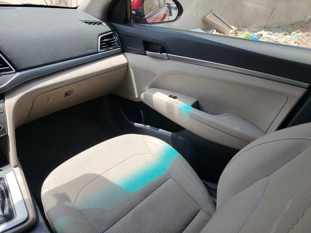 Car image 39
