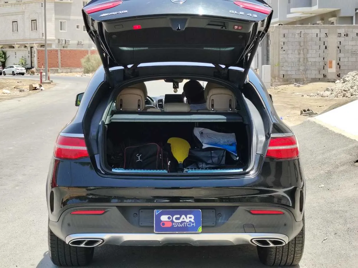 Car image 28