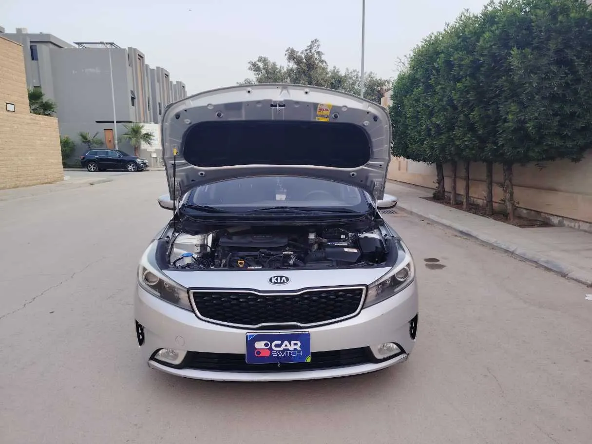 Car image 30