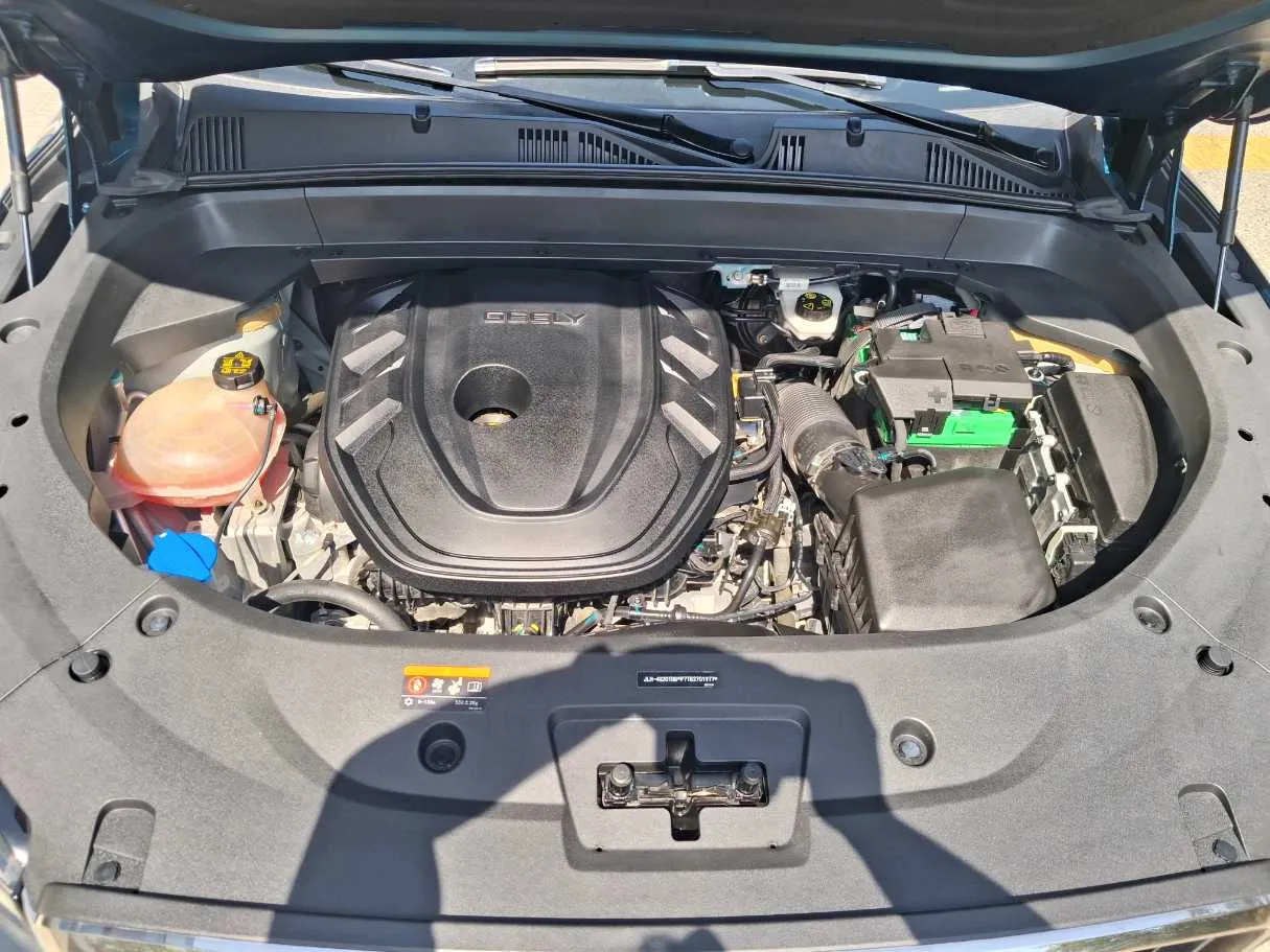 Car image 21