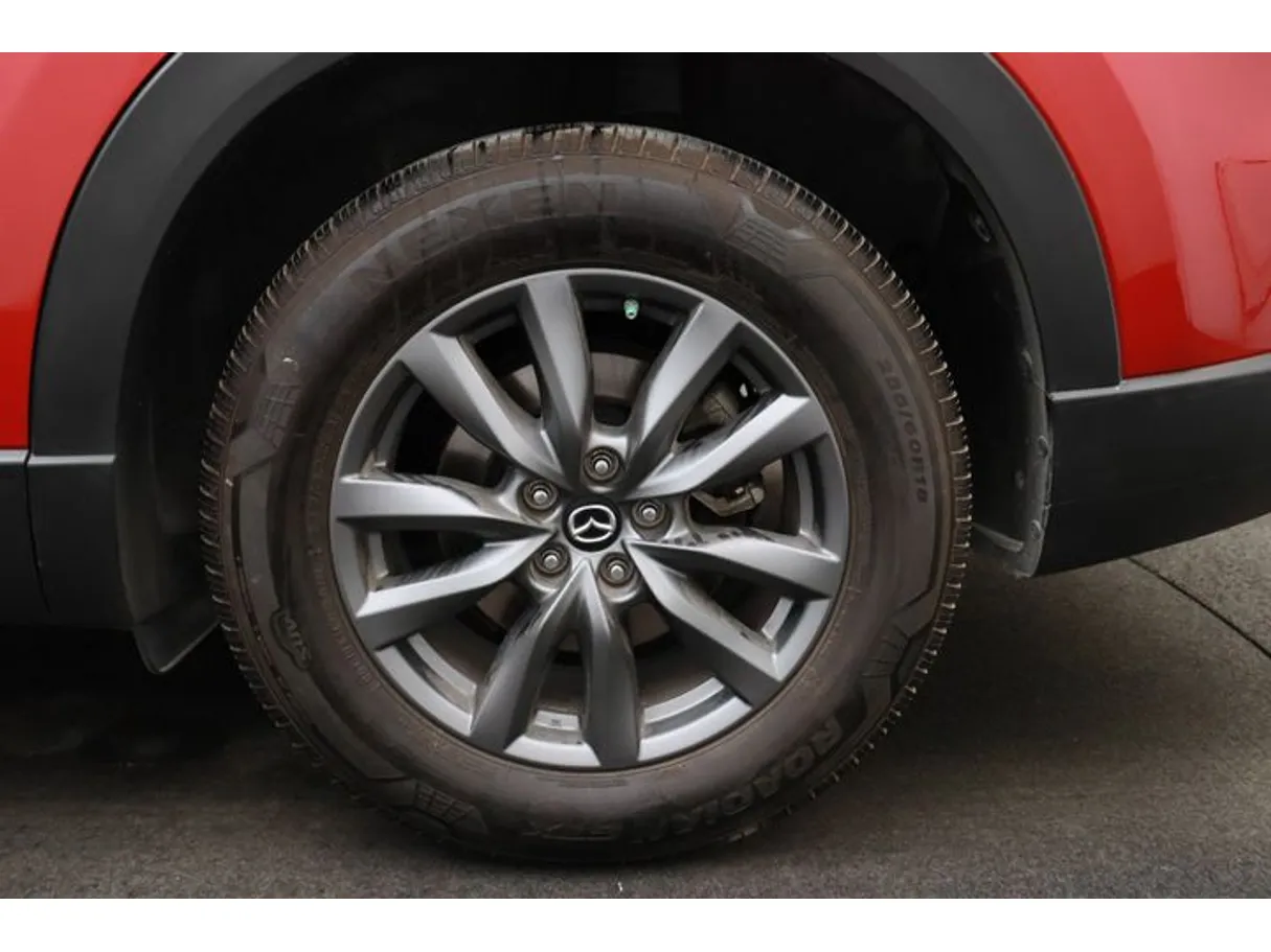 Car image 7