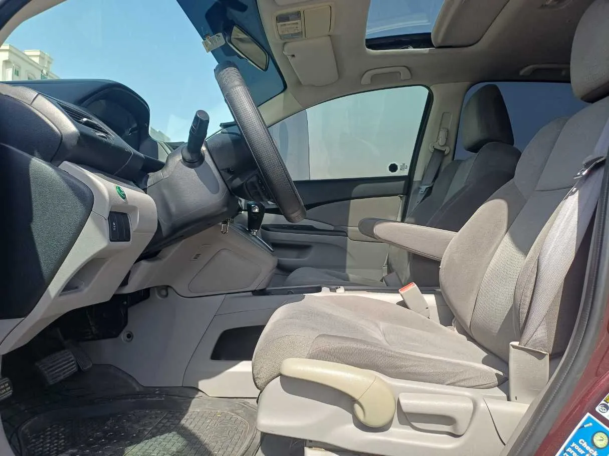 Car image 12