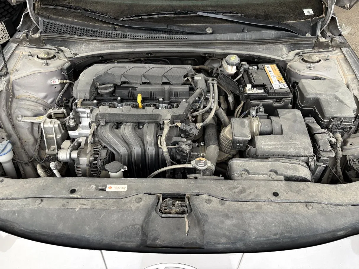 Car image 22