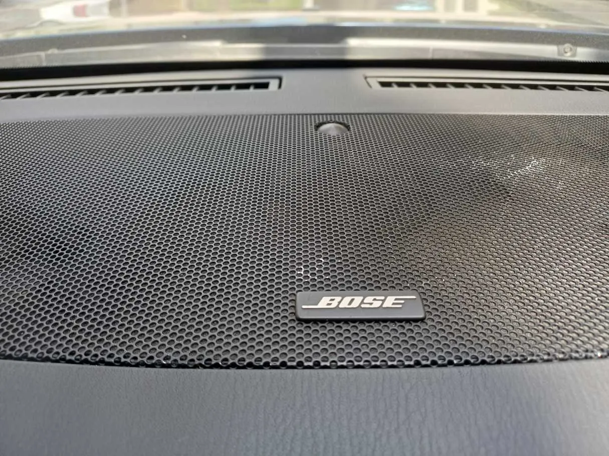 Car image 23
