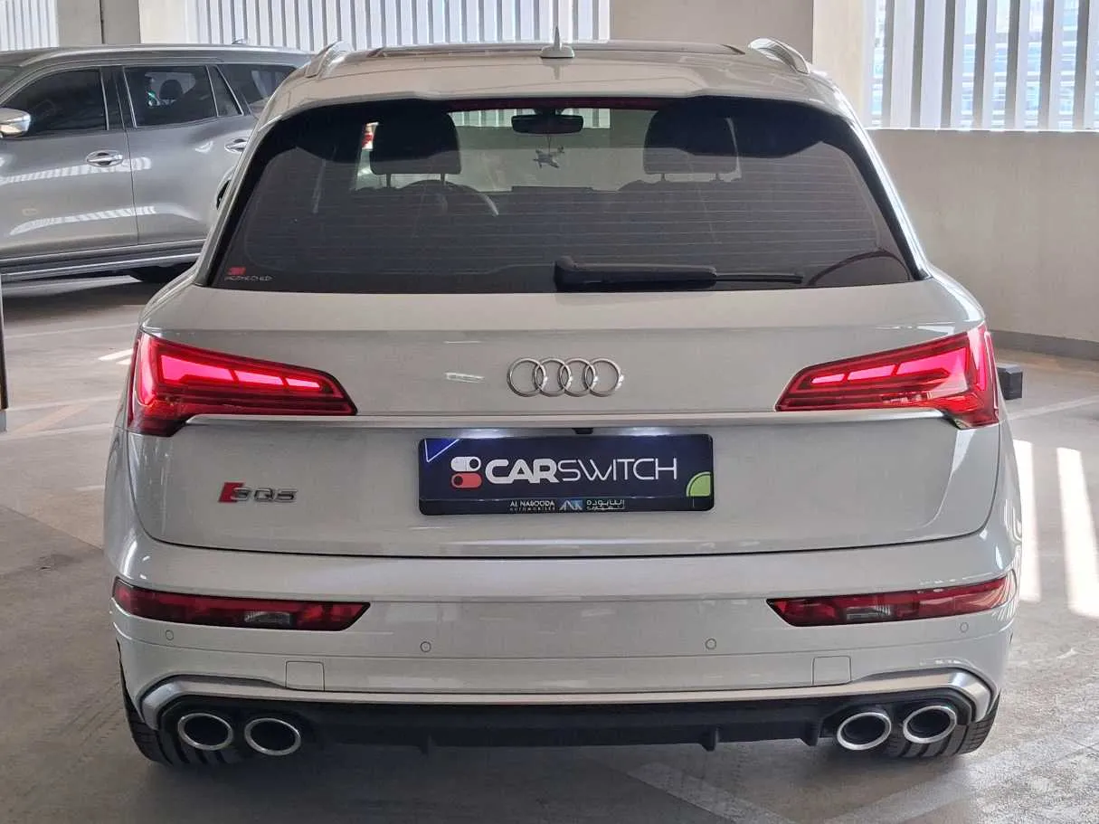 Car image 6