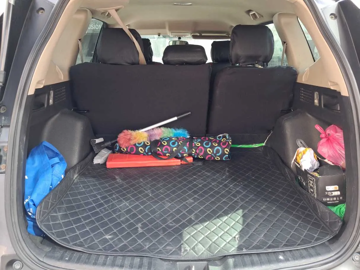 Car image 17