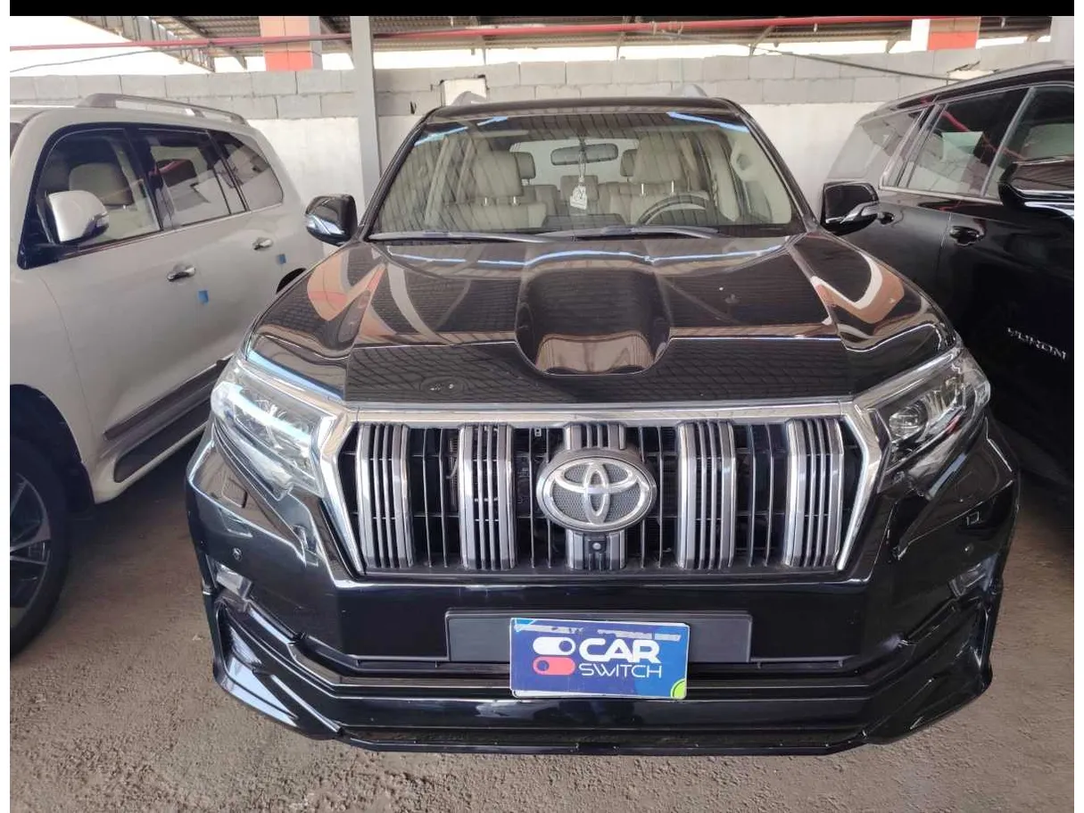 Car image 2