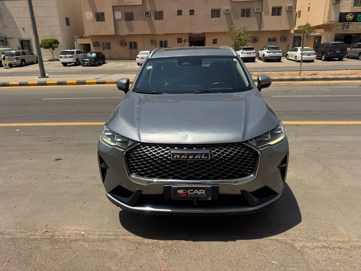 Car image 2