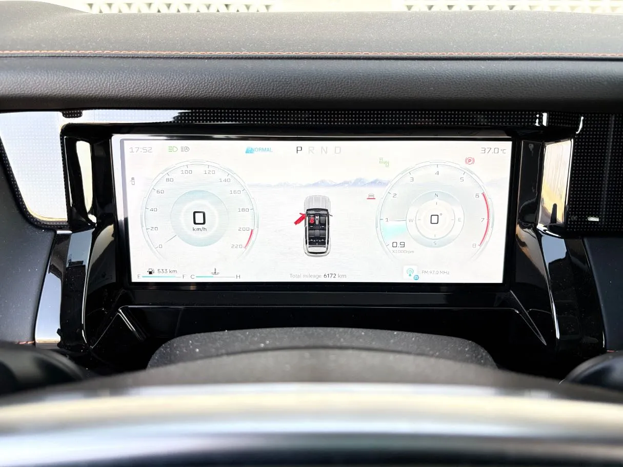 Car image 23