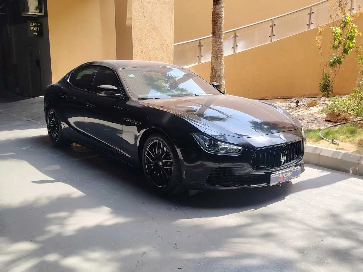 Car image 3