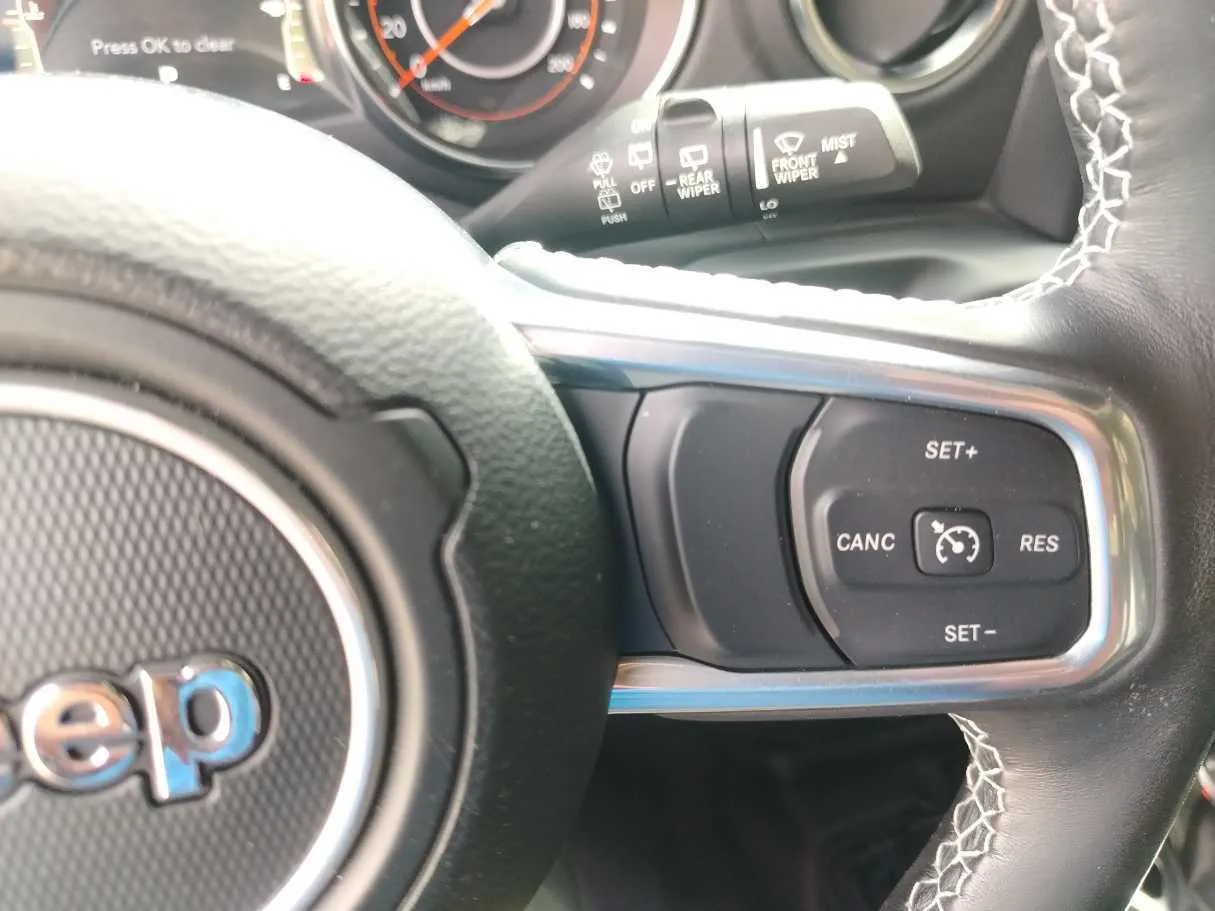 Car image 44