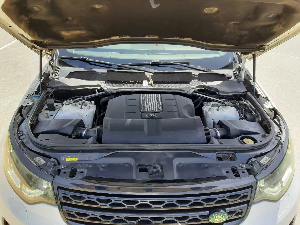 Car image 20