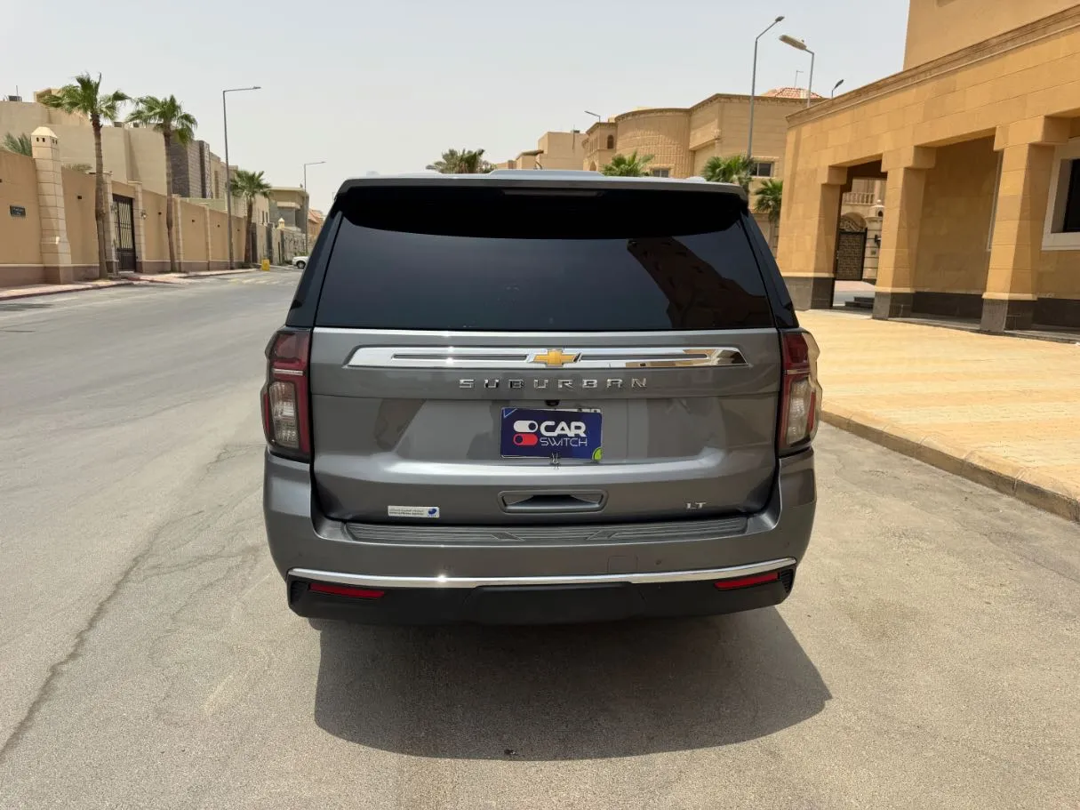 Car image 6