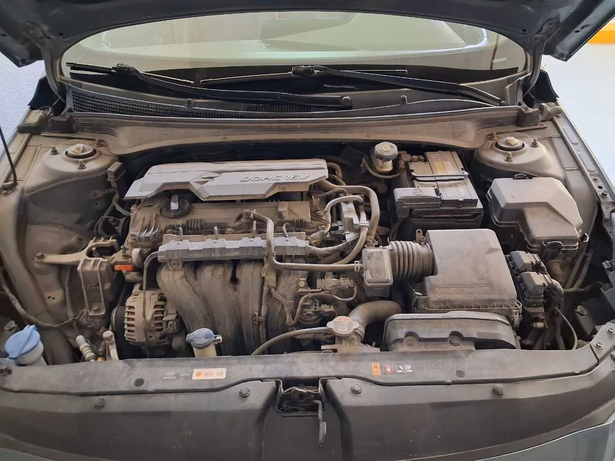 Car image 21
