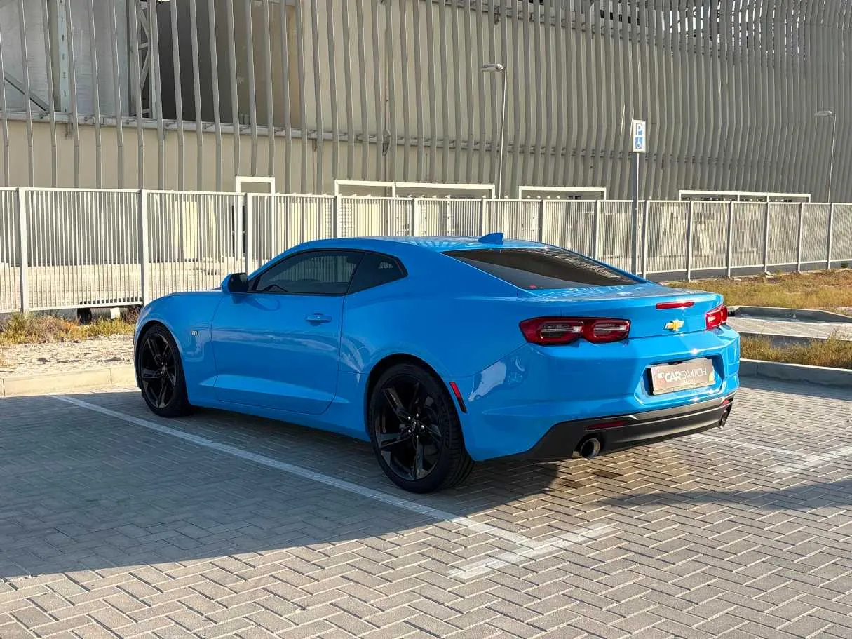 Car image 7