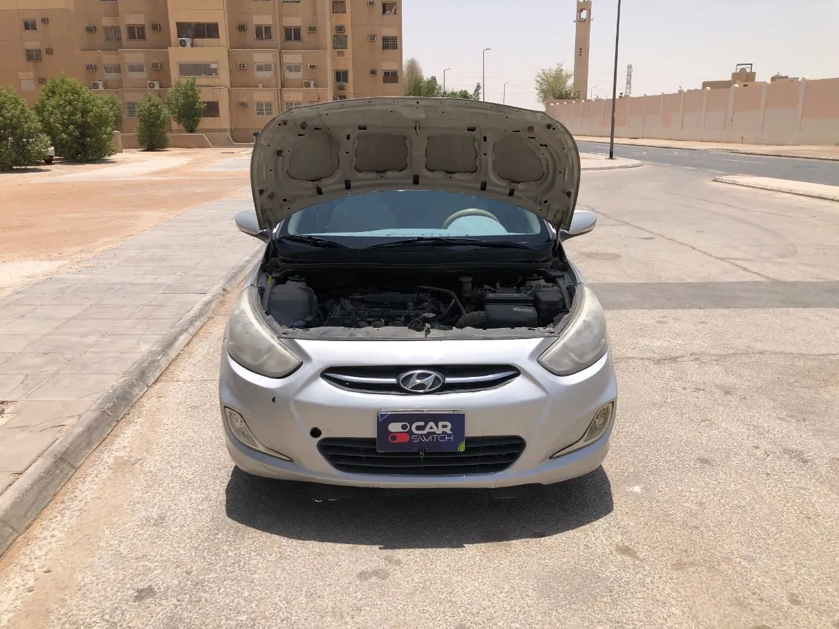 Car image 21