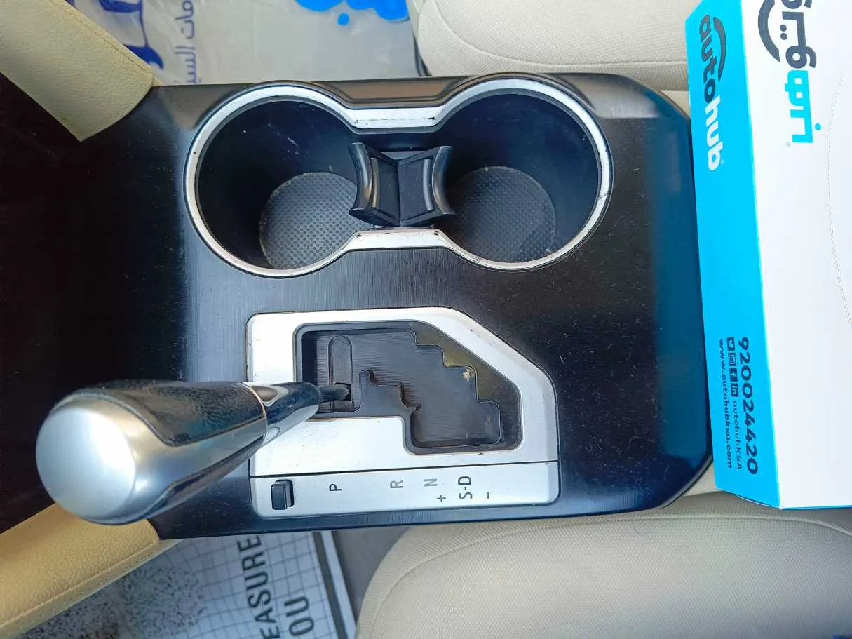 Car image 22