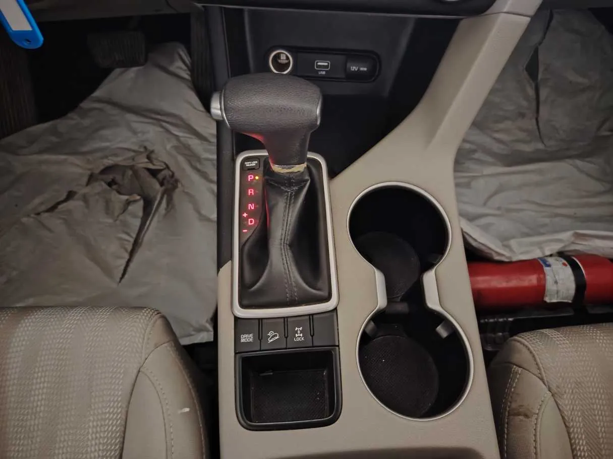 Car image 22