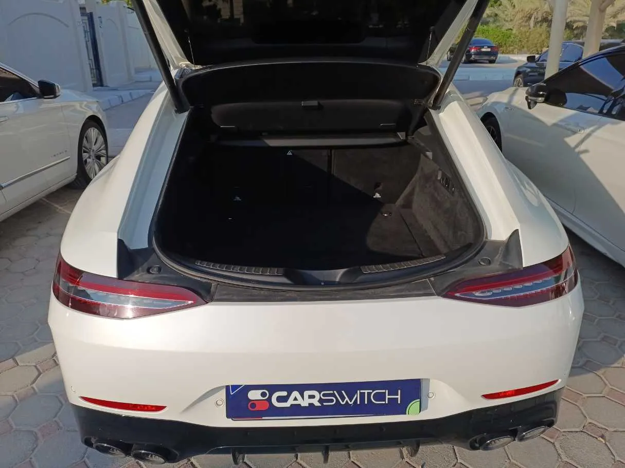 Car image 26