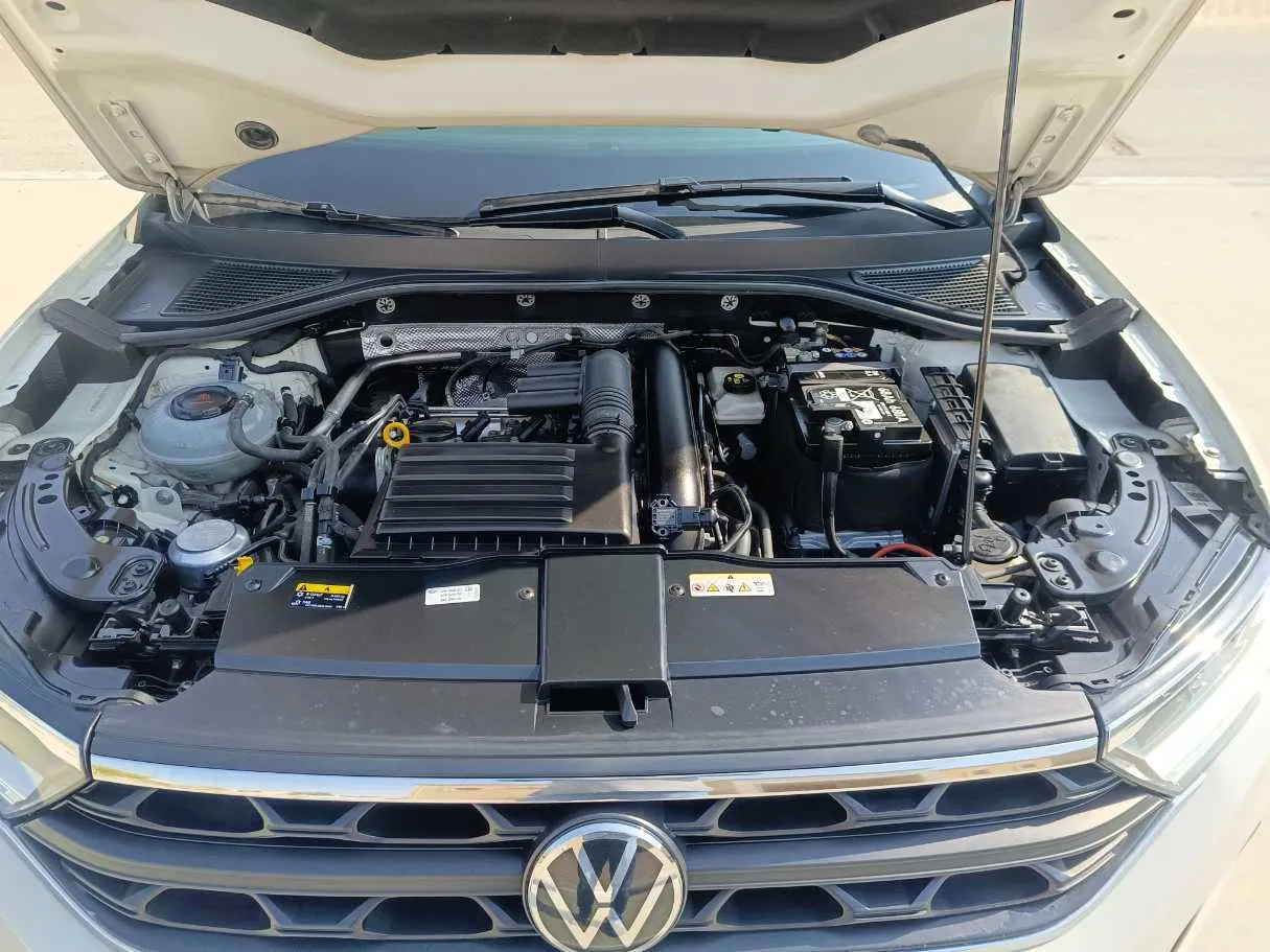 Car image 35