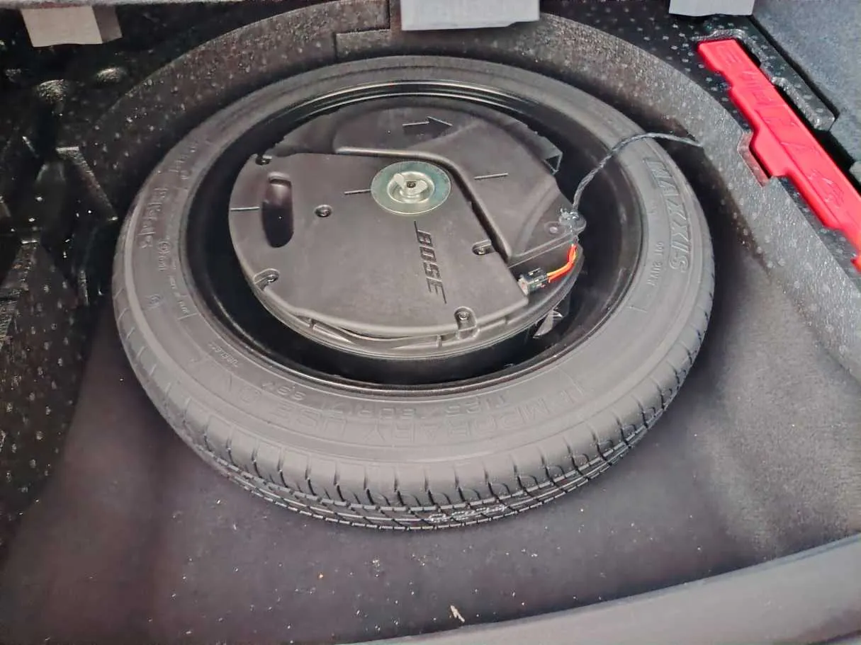 Car image 35